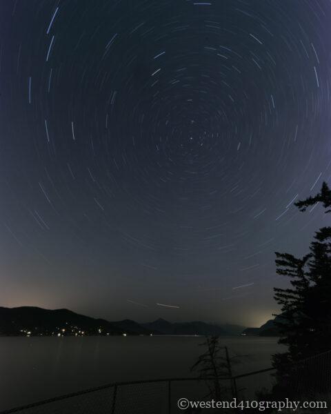 星の軌跡を撮った写真