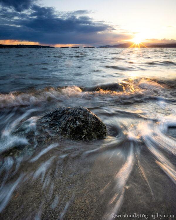 打ち寄せる波の作例写真